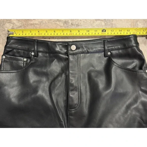 7 For All Mankind Midi Skirt Faux Leather Black Front Slit Size Large NWT - Picture 4 of 8